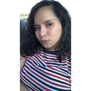 Meet your Posher, Jaqueline